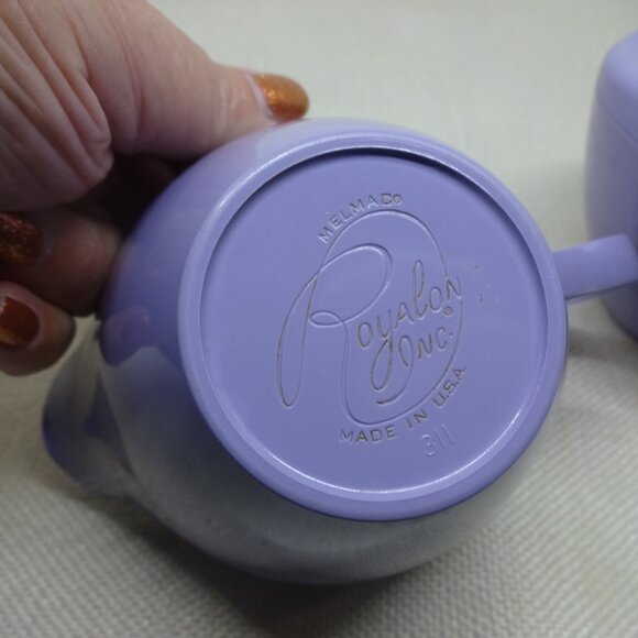 Vintage MCM ROYALON MELMAC USA Lavendar Creamer & Sugar Dish (EUC) - Picture 3 of 3
